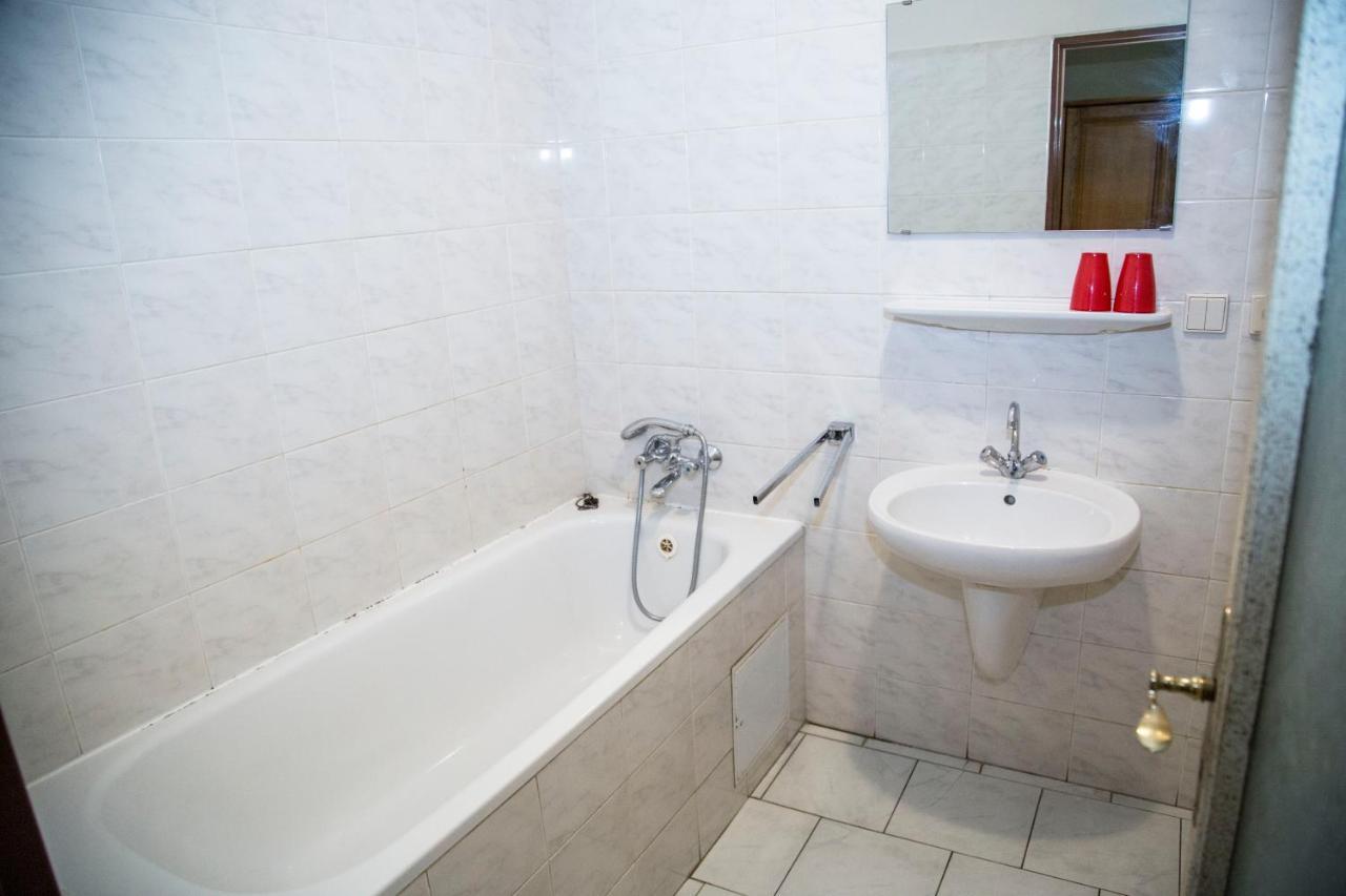 Hotel U Mesta Prahy Náchod エクステリア 写真