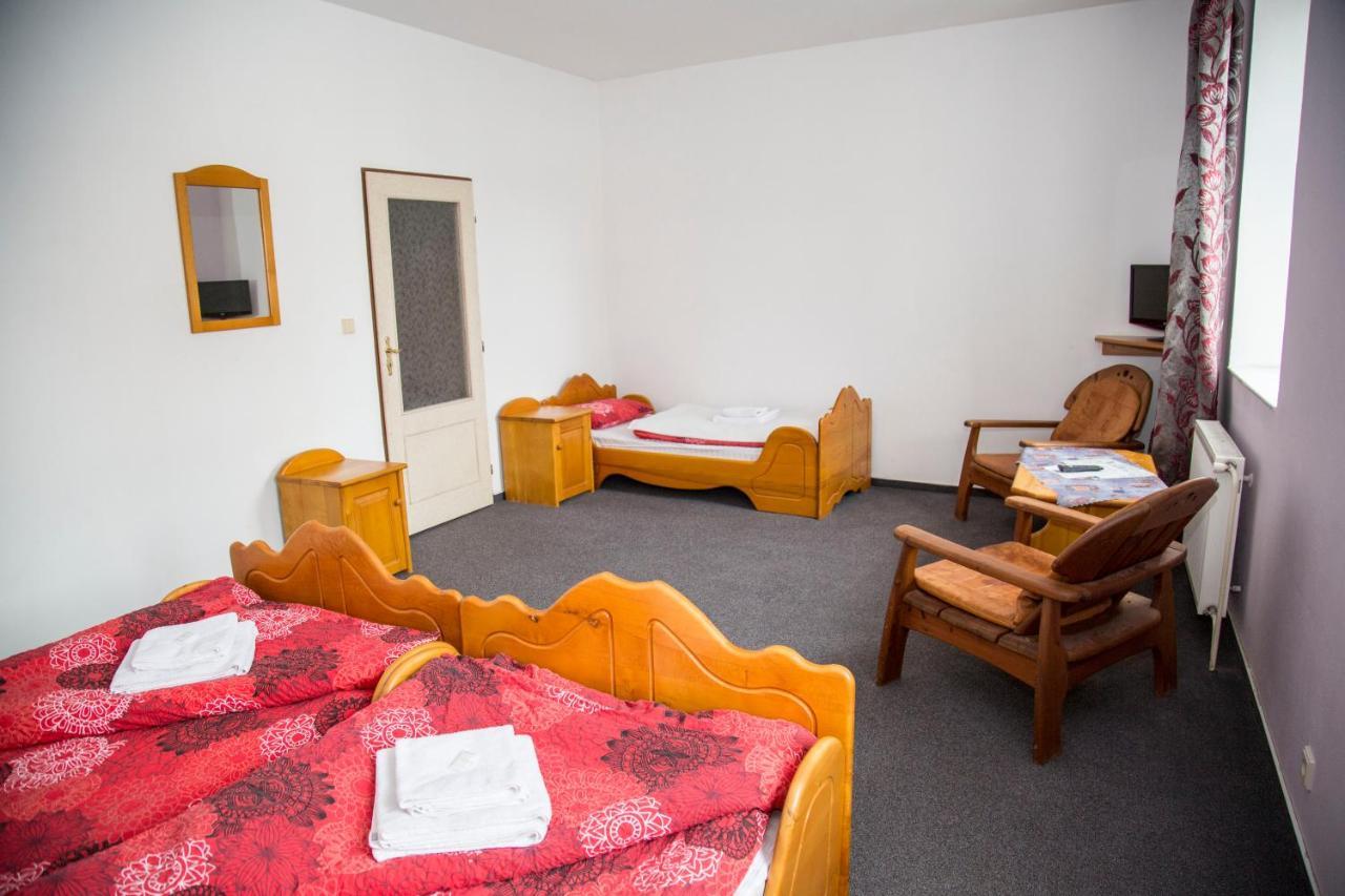 Hotel U Mesta Prahy Náchod エクステリア 写真
